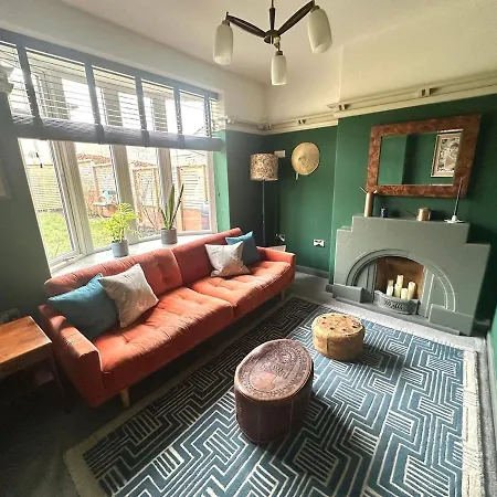Luxury 4 Bedroom House In The Heart Of