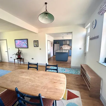 Luxury 4 Bedroom House In The Heart Of Skipton