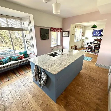 Luxury 4 Bedroom House In The Heart Of